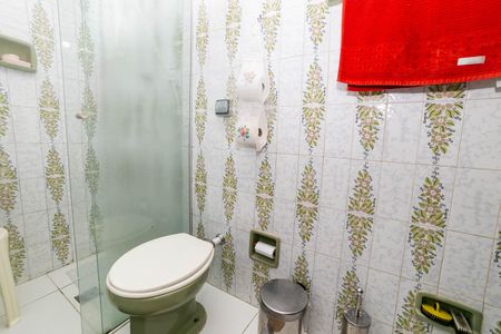 Apartamento à venda com 86m², 2 quartos e 1 vaga Apartamento à venda com 86m², 2 quartos e 1 vagaBanheiro da Suíte