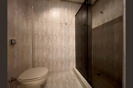 Apartamento à venda com 150m², 3 quartos e 1 vaga Apartamento à venda com 150m², 3 quartos e 1 vagaBanheiro social