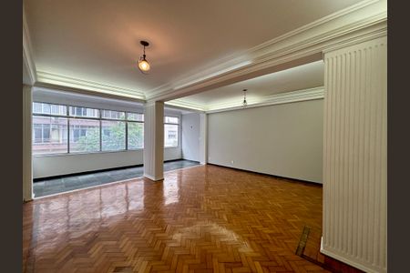 Apartamento à venda com 150m², 3 quartos e 1 vaga Apartamento à venda com 150m², 3 quartos e 1 vagaSala