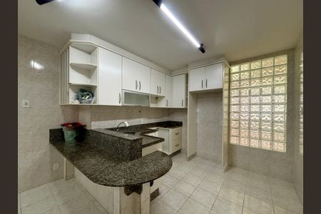 Apartamento à venda com 150m², 3 quartos e 1 vaga Apartamento à venda com 150m², 3 quartos e 1 vagaCozinha