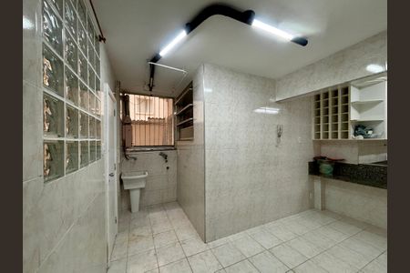 Apartamento à venda com 150m², 3 quartos e 1 vaga Apartamento à venda com 150m², 3 quartos e 1 vagaÁrea de serviço