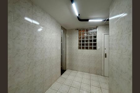 Apartamento à venda com 150m², 3 quartos e 1 vaga Apartamento à venda com 150m², 3 quartos e 1 vagaÁrea de serviço