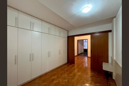 Apartamento à venda com 150m², 3 quartos e 1 vaga Apartamento à venda com 150m², 3 quartos e 1 vagaSuíte