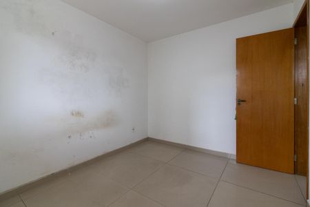 Quarto 1 de apartamento para alugar com 2 quartos, 45m² em Itaquera, São Paulo
