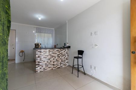 Sala de apartamento para alugar com 2 quartos, 45m² em Itaquera, São Paulo