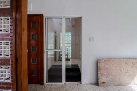 Sala de casa para alugar com 1 quarto, 95m² em Parque Ipe, São Paulo