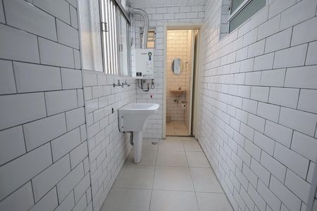 Apartamento para alugar com 119m², 3 quartos e 1 vaga Apartamento para alugar com 119m², 3 quartos e 1 vagaÁrea de Serviço