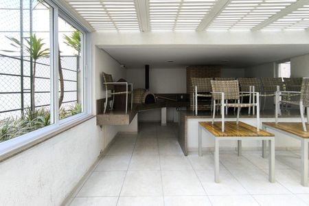 Apartamento para alugar com 154m², 3 quartos e 3 vagas Apartamento para alugar com 154m², 3 quartos e 3 vagasÁrea comum - Churrasqueira