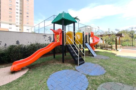 Apartamento para alugar com 154m², 3 quartos e 3 vagas Apartamento para alugar com 154m², 3 quartos e 3 vagasÁrea comum - Playground