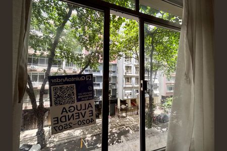 Apartamento para alugar com 80m², 2 quartos e sem vaga Apartamento para alugar com 80m², 2 quartos e sem vagaPlaca