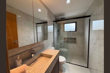 Casa à venda com 3 quartos, 161m² em Piratininga, Niterói