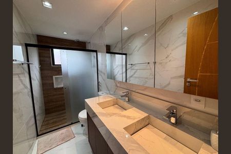 Casa à venda com 3 quartos, 161m² em Piratininga, Niterói