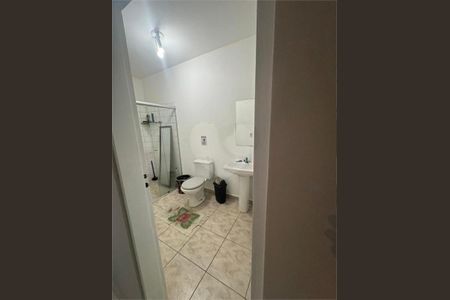 Casa de condomínio à venda com 250m², 9 quartos e 2 vagas