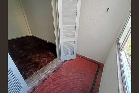 Apartamento à venda com 75m², 3 quartos e sem vaga