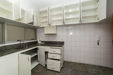 Apartamento para alugar com 89m², 2 quartos e 2 vagasCozinha