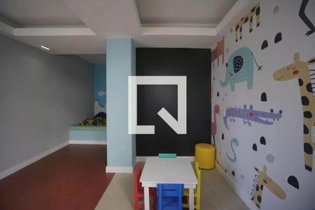 Apartamento para alugar com 42m², 2 quartos e sem vagaÁrea comum - Brinquedoteca