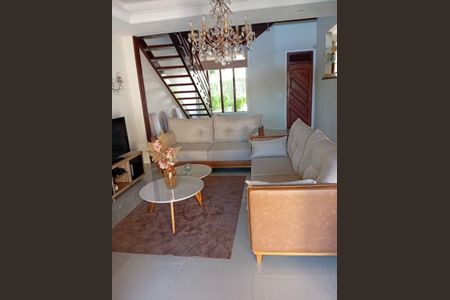 Casa à venda com 4 quartos, 166m² em Itaipu, Niterói