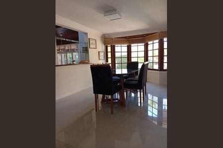 Casa à venda com 4 quartos, 166m² em Itaipu, Niterói