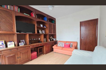 Apartamento à venda com 4 quartos, 155m² em Icaraí, Niterói
