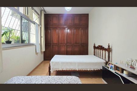 Apartamento à venda com 4 quartos, 155m² em Icaraí, Niterói