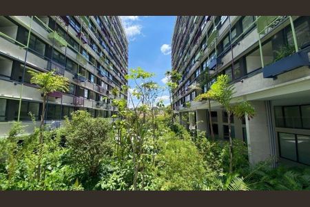 Apartamento à venda com 66m², 2 quartos e 1 vaga