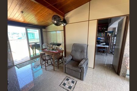 Apartamento à venda com 3 quartos, 195m² em Icaraí, Niterói