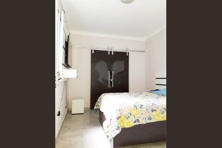 Casa à venda com 3 quartos, 215m² em Bosque da Saúde, São Paulo