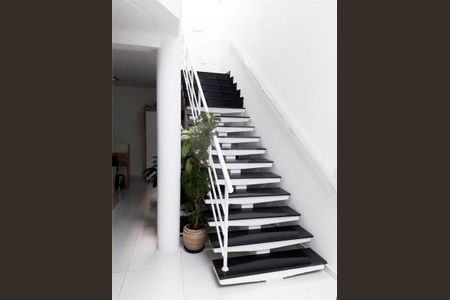 Casa à venda com 3 quartos, 215m² em Bosque da Saúde, São Paulo