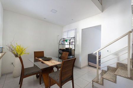 Casa à venda com 3 quartos, 180m² em Itaipu, Niterói