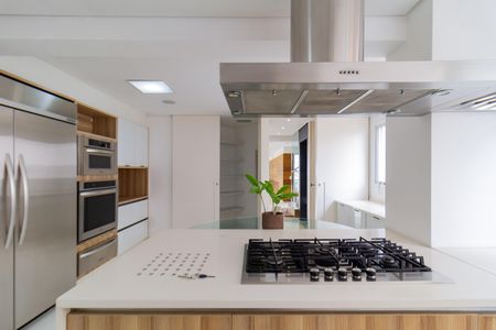 Apartamento à venda com 362m², 4 quartos e 5 vagas