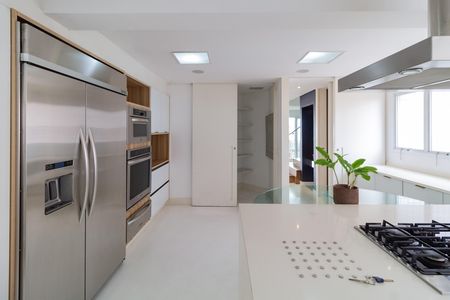 Apartamento à venda com 362m², 4 quartos e 5 vagas
