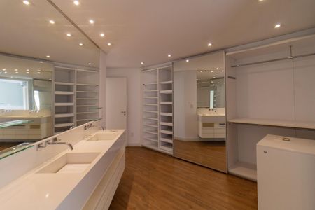 Apartamento à venda com 362m², 4 quartos e 5 vagas