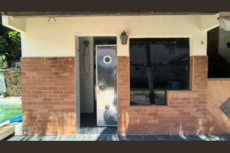 Casa de condomínio à venda com 527m², 4 quartos e 5 vagas Casa de condomínio à venda com 527m², 4 quartos e 5 vagasSauna