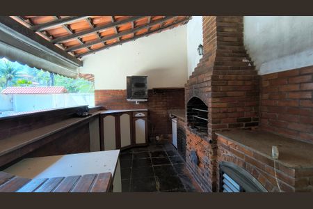 Casa de condomínio à venda com 527m², 4 quartos e 5 vagas Casa de condomínio à venda com 527m², 4 quartos e 5 vagasÁrea Gourmet