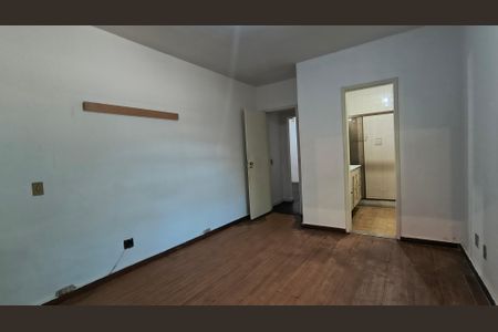 Casa de condomínio à venda com 527m², 4 quartos e 5 vagas Casa de condomínio à venda com 527m², 4 quartos e 5 vagasSuíte