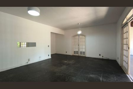Sala de casa de condomínio à venda com 4 quartos, 527m² em Barra da Tijuca, Rio de Janeiro