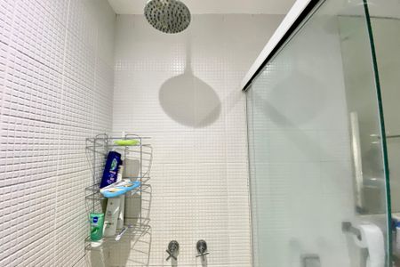 Apartamento à venda com 100m², 2 quartos e sem vaga Apartamento à venda com 100m², 2 quartos e sem vagaBanheiro social