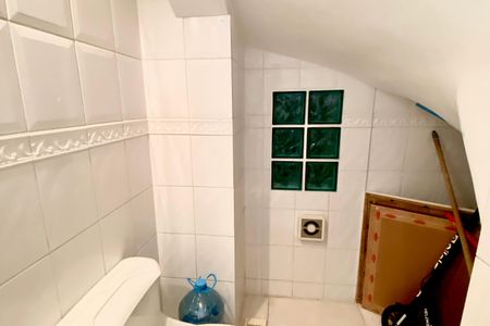 Lavabo de apartamento à venda com 2 quartos, 100m² em Leblon, Rio de Janeiro