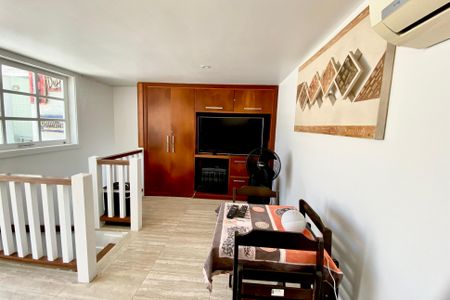 Apartamento à venda com 100m², 2 quartos e sem vaga Apartamento à venda com 100m², 2 quartos e sem vagaTerceiro andar