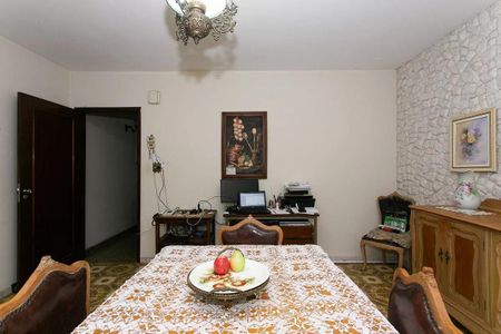 Casa à venda com 3 quartos, 300m² em Vila Regente Feijó, São Paulo