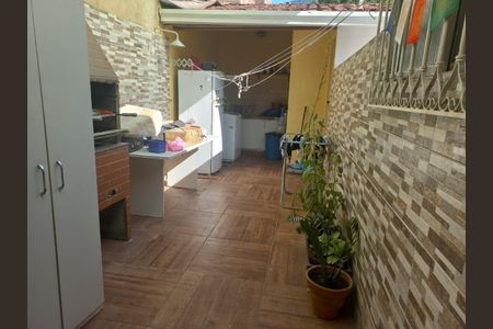 Casa à venda com 136m², 4 quartos e sem vaga