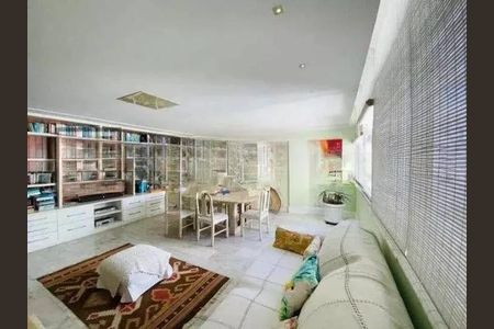 Apartamento à venda com 3 quartos, 180m² em Copacabana, Rio de Janeiro