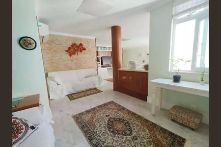 Apartamento à venda com 180m², 3 quartos e 1 vaga