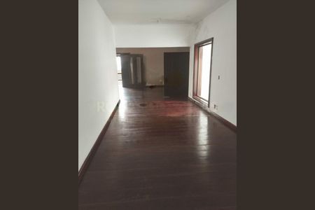 Casa à venda com 4 quartos, 300m² em Interlagos, São Paulo