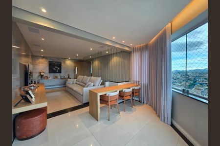 Apartamento à venda com 350m², 4 quartos e 5 vagasSala 2 andar