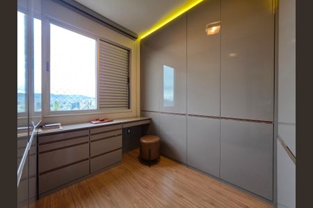 Quarto 3 de apartamento à venda com 4 quartos, 350m² em Colégio Batista, Belo Horizonte
