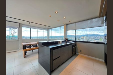 Apartamento à venda com 350m², 4 quartos e 5 vagasEspaço gourmet cobertura 