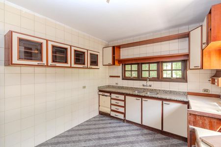 Casa à venda com 242m², 4 quartos e 2 vagasCozinha