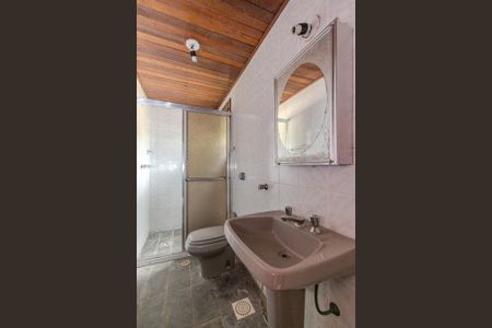 Casa à venda com 242m², 4 quartos e 2 vagasBanheiro Social 2