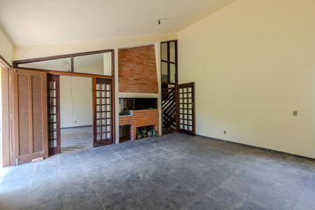 Casa à venda com 242m², 4 quartos e 2 vagasGaragem